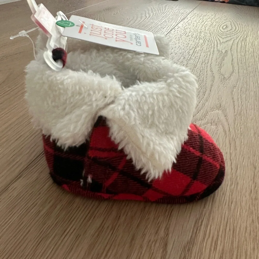 Just One You Carter's Red Plaid Holiday Baby Bootie Slippers 0-6M Faux Fur Trim